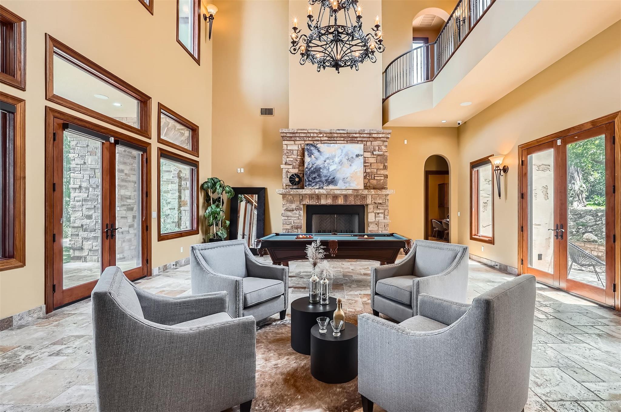 312 Camino Arbolago