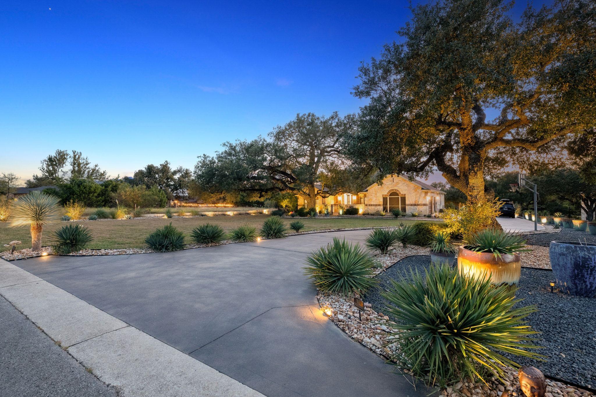 710 Hawthorne LOOP