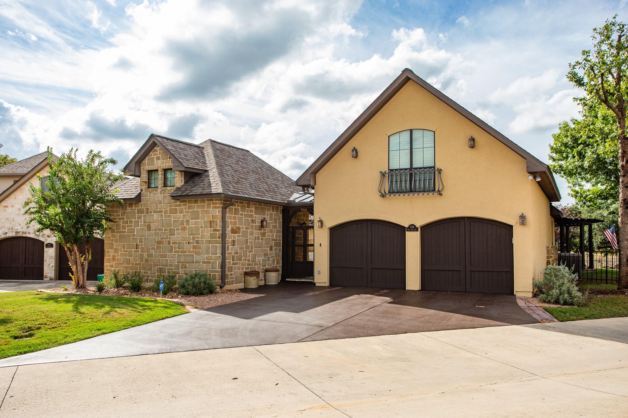 2916 Rock Barn DR