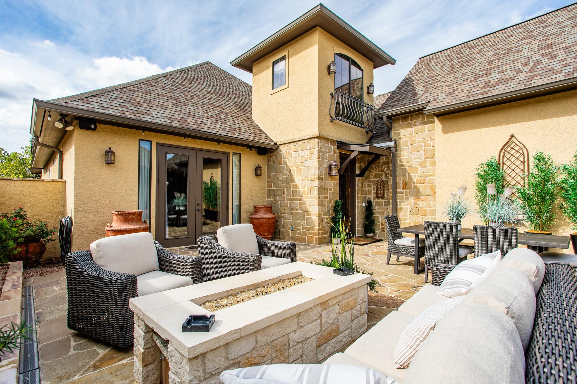 2916 Rock Barn DR