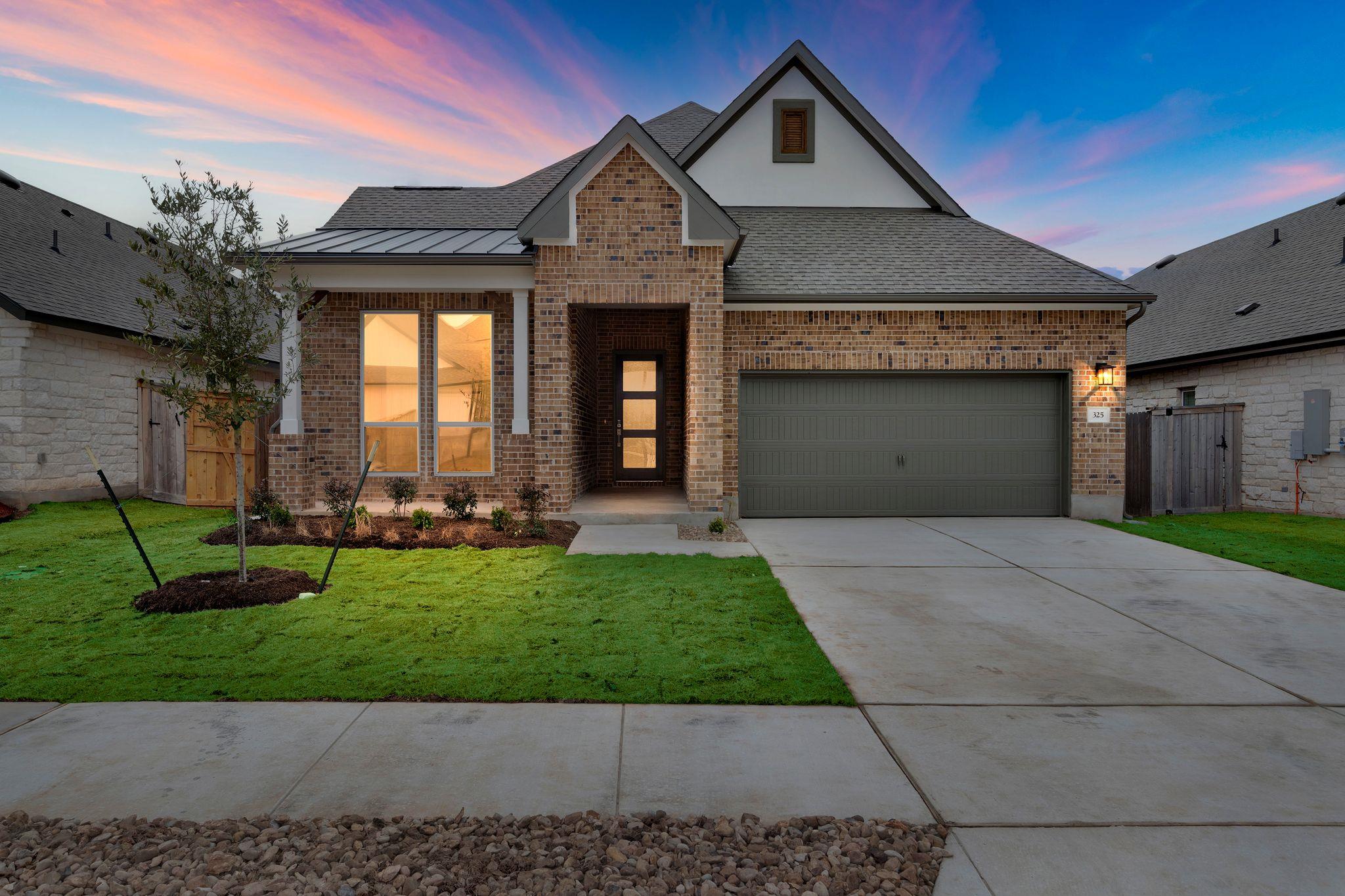 325 Crescent Heights DR