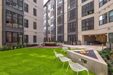 Tiny photo for 800 Embassy DR #305, Austin, TX 78702 (MLS # 1770309)