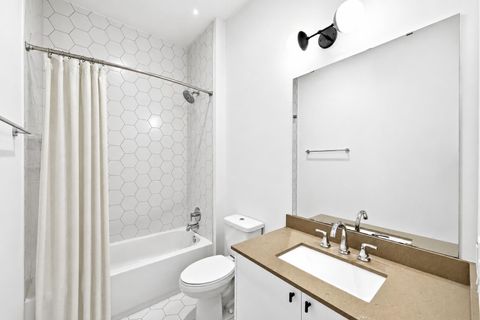 Tiny photo for 800 Embassy DR #305, Austin, TX 78702 (MLS # 1770309)