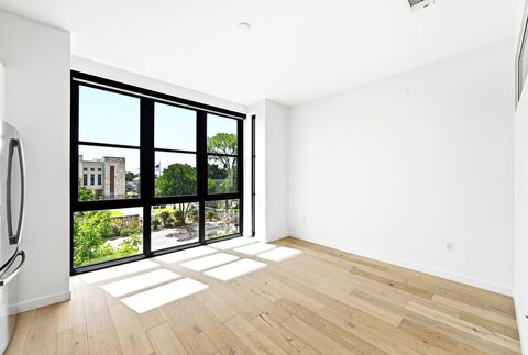 Tiny photo for 800 Embassy DR #305, Austin, TX 78702 (MLS # 1770309)