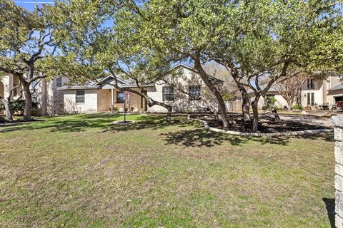 Photo of 333 Hurst Creek RD, Lakeway, TX 78734 (MLS # 5924520)