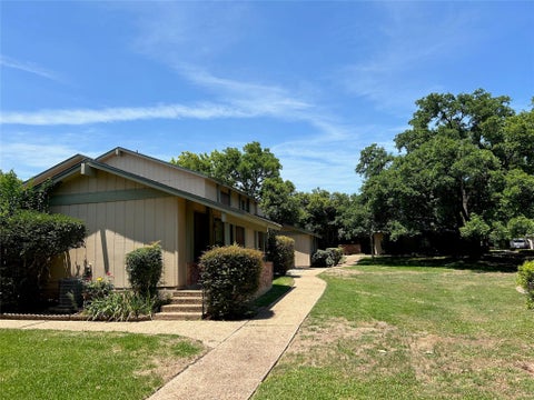 Photo of 9509 Blue Creek LN, Austin, TX 78758 (MLS # 3734590)