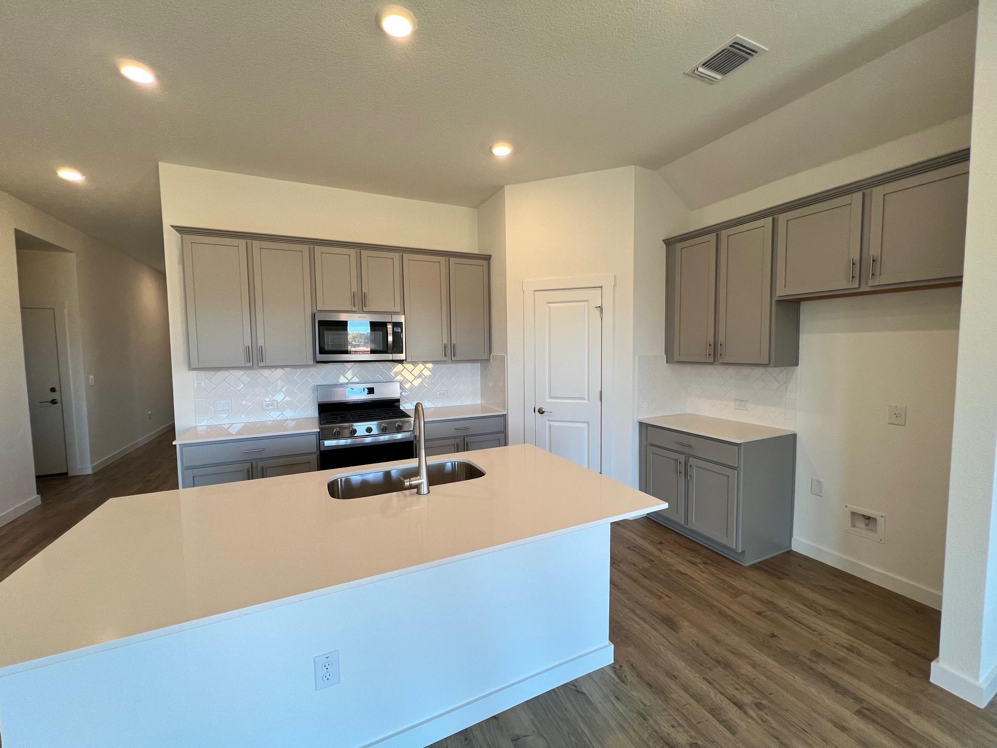 1928 Crooked Creek ST