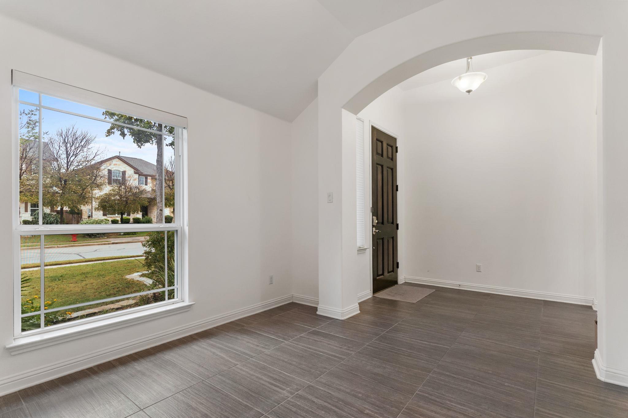 615 Spanish Mustang DR