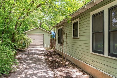 Tiny photo for 3710 Hollywood Ave, Austin, TX 78722 (MLS # 4097330)