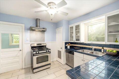 Tiny photo for 3710 Hollywood Ave, Austin, TX 78722 (MLS # 4097330)