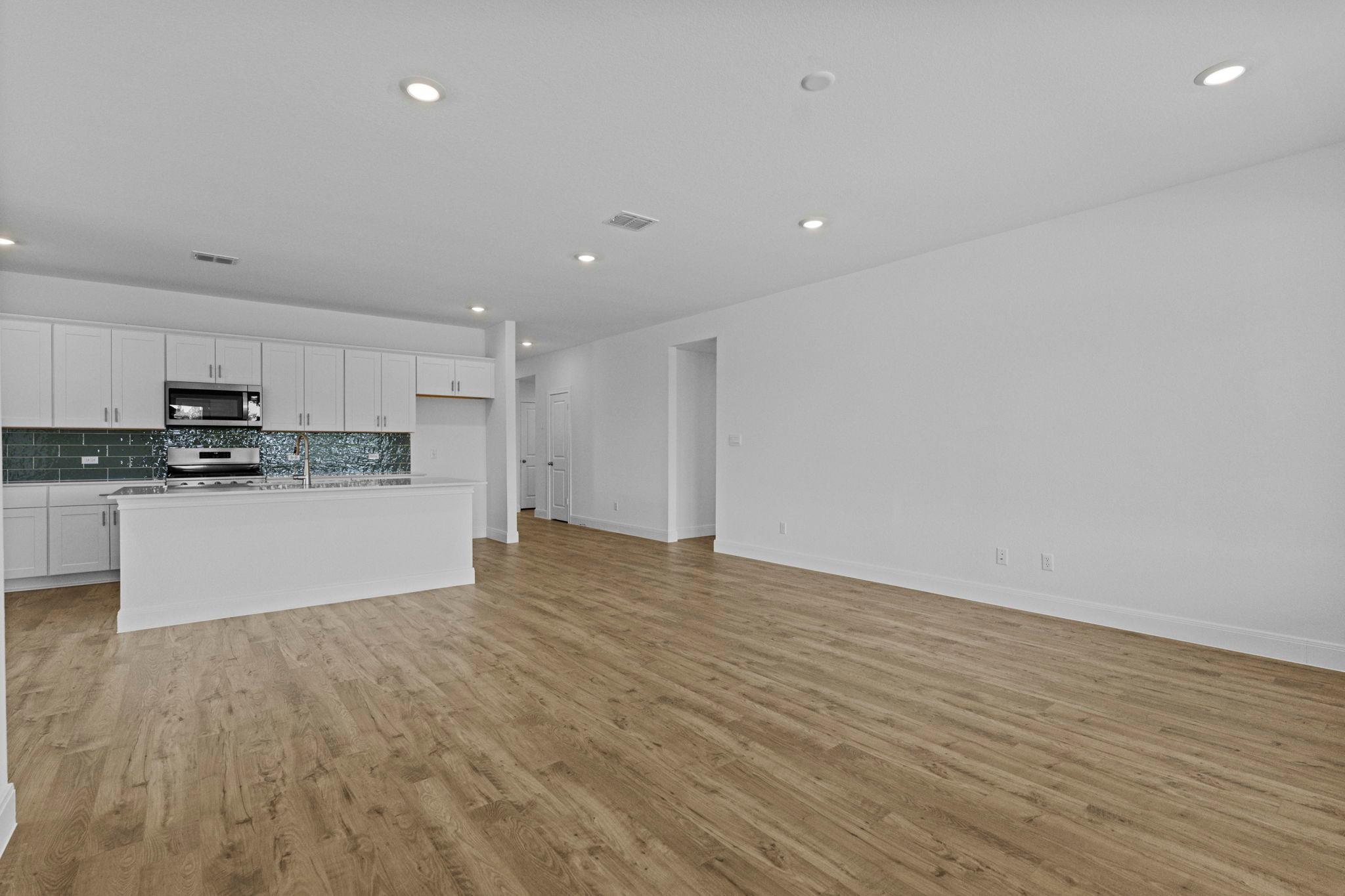 119 Union Pacific DR