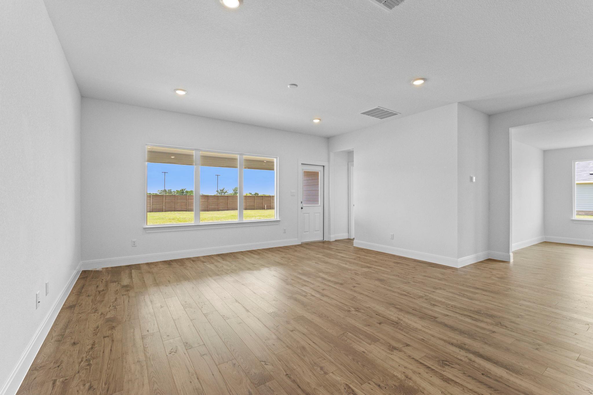 119 Union Pacific DR
