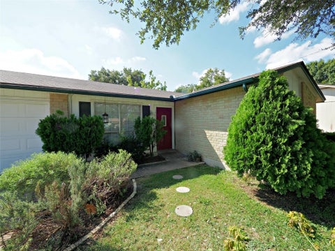 Photo of 1503 Meadows DR, Round Rock, TX 78681 (MLS # 3908998)