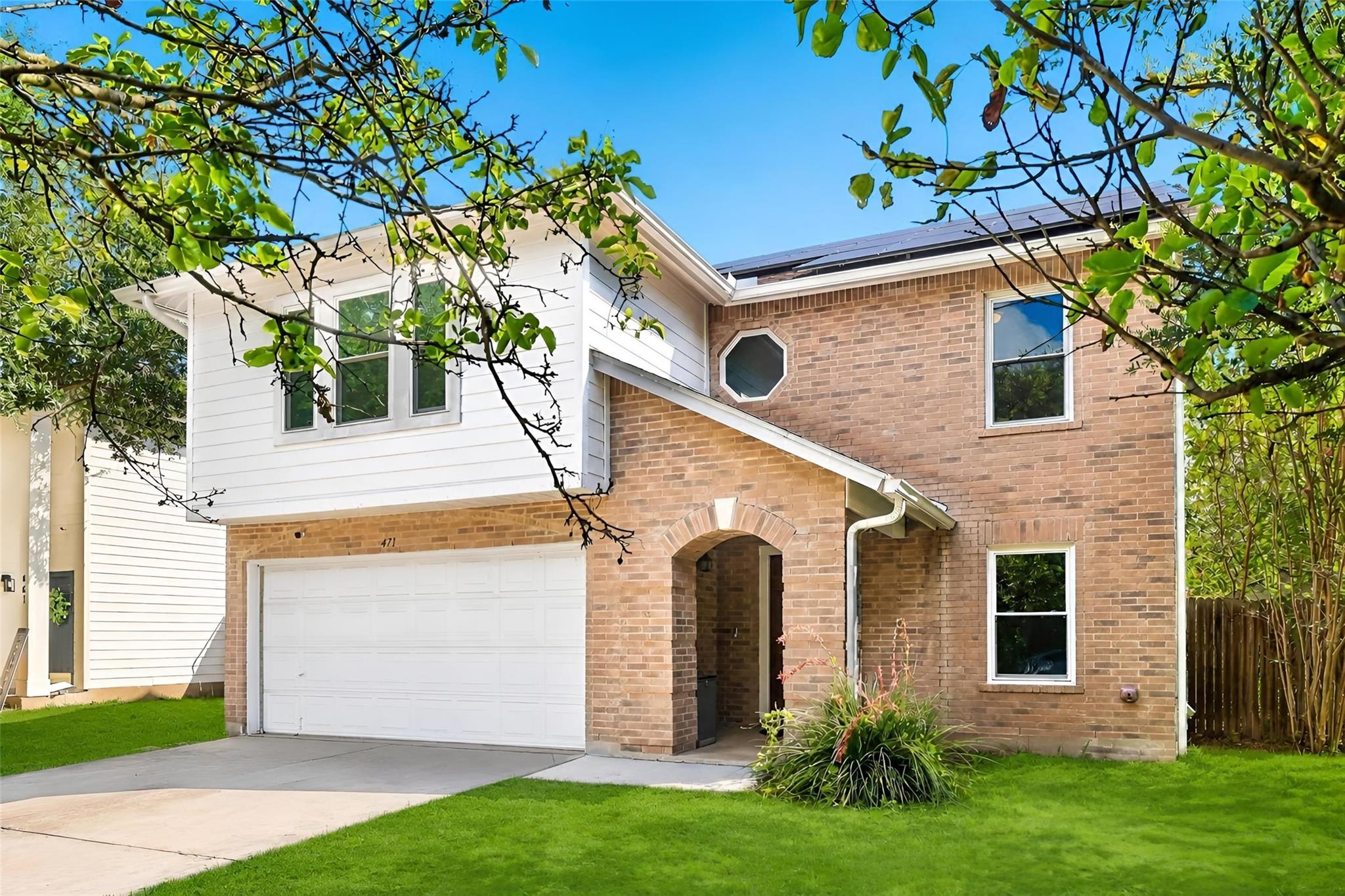 471 Thicket LN