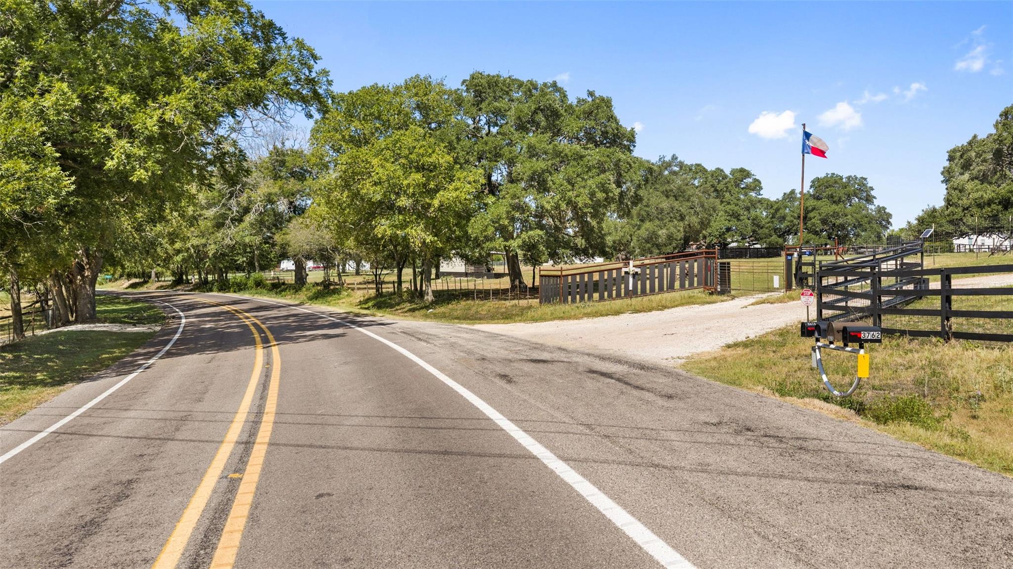 3764 Ranch Road 1623