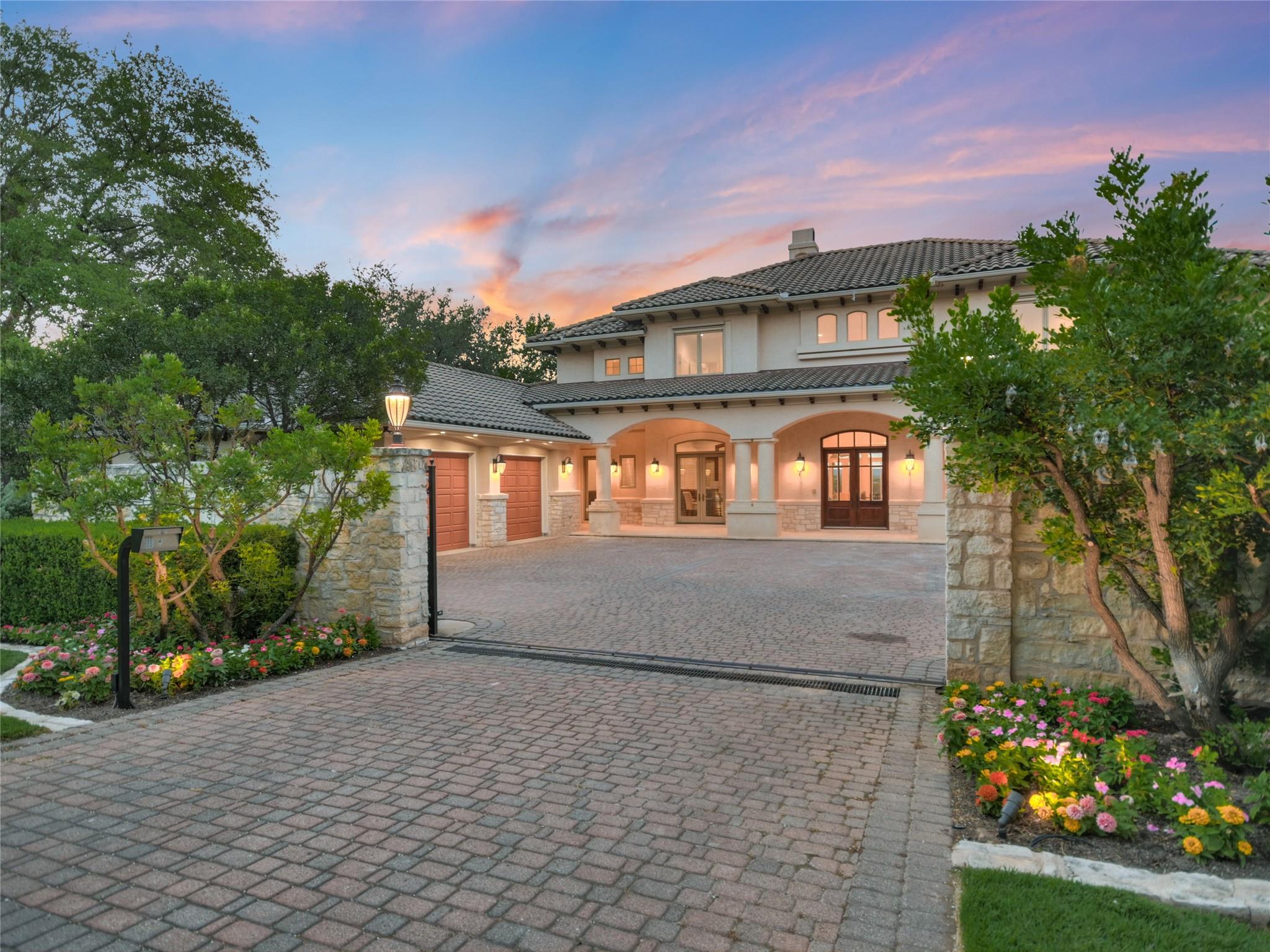 Photo 6 of 40 of 204 Bella Vista CV house