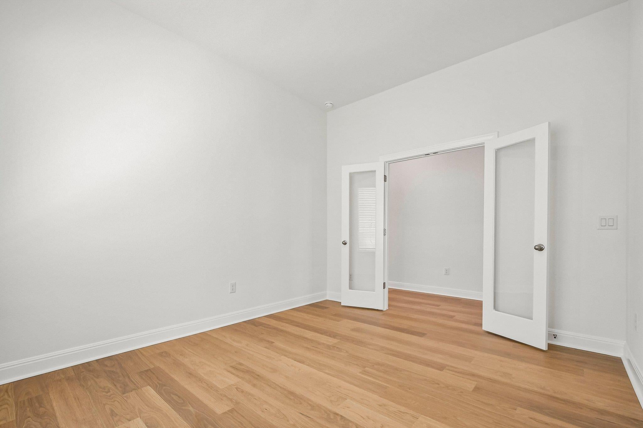 279 San Saba DR