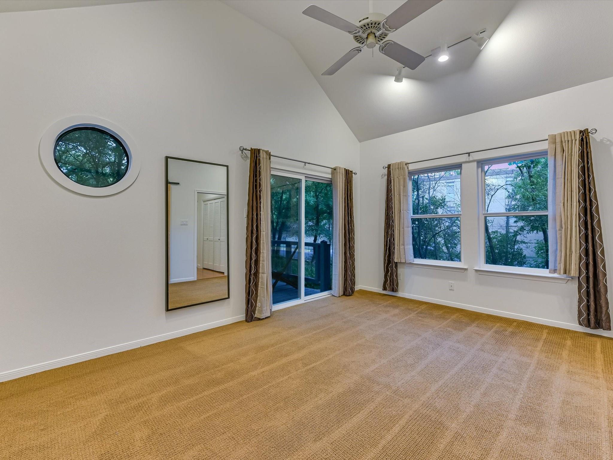 Austin, Texas 78703, United States, 3 Bedrooms Bedrooms, ,2 BathroomsBathrooms,Residential,Pending,42390