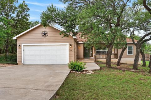 Photo of 606 Rogart DR, Spicewood, TX 78669 (MLS # 6180791)