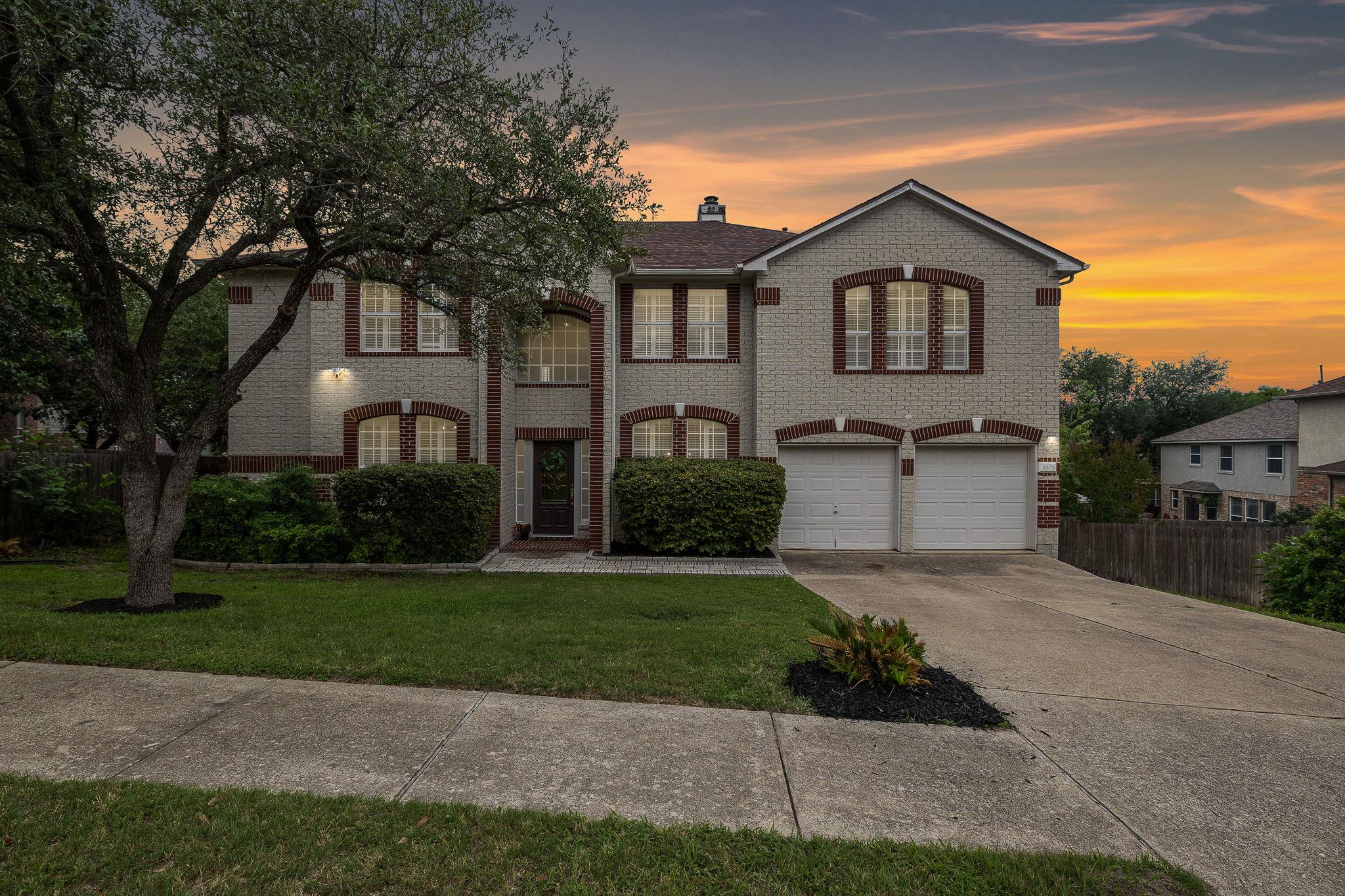 3805 Durnberry LN