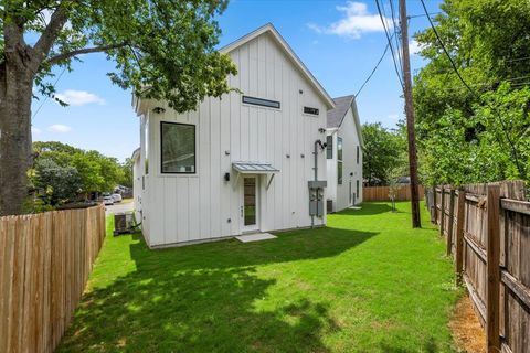 Tiny photo for 3204 Overcup Oak DR, Austin, TX 78704 (MLS # 7377542)