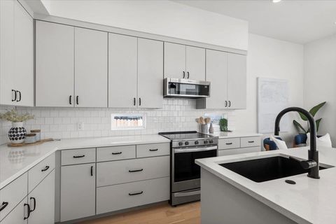 Tiny photo for 3204 Overcup Oak DR, Austin, TX 78704 (MLS # 7377542)
