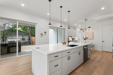 Tiny photo for 3204 Overcup Oak DR, Austin, TX 78704 (MLS # 7377542)