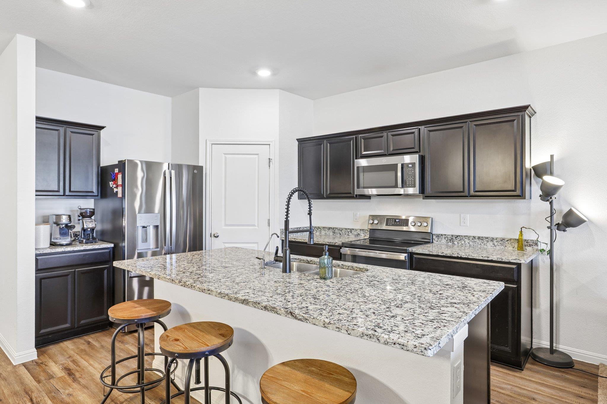 19105 Mike Mansfield RD