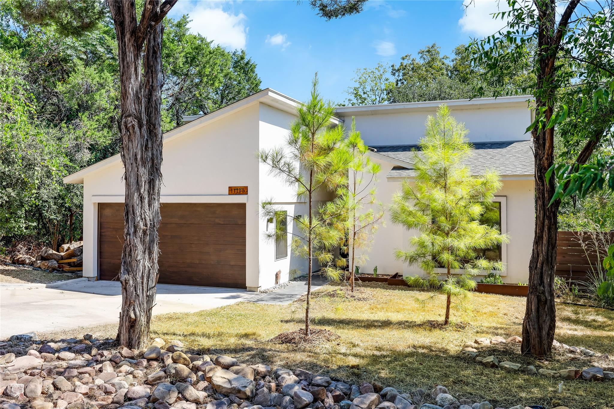 11115 Elm ST