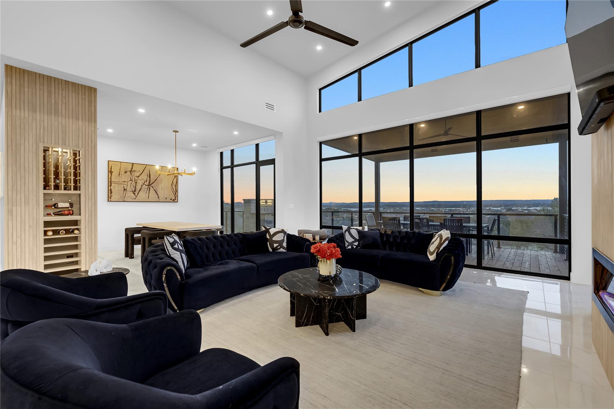 207 Kites CT