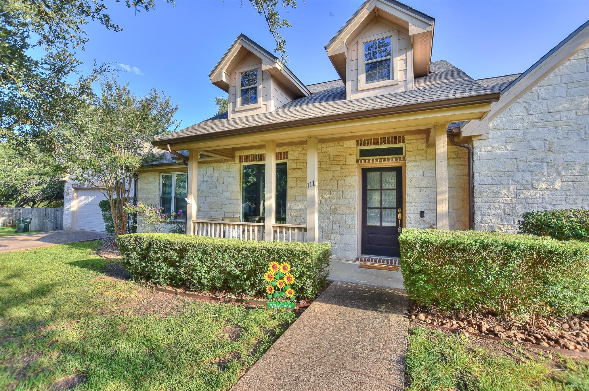 111 Pecos CT