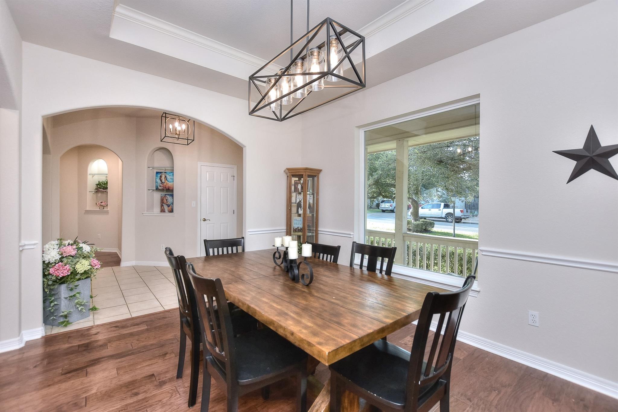 111 Pecos CT