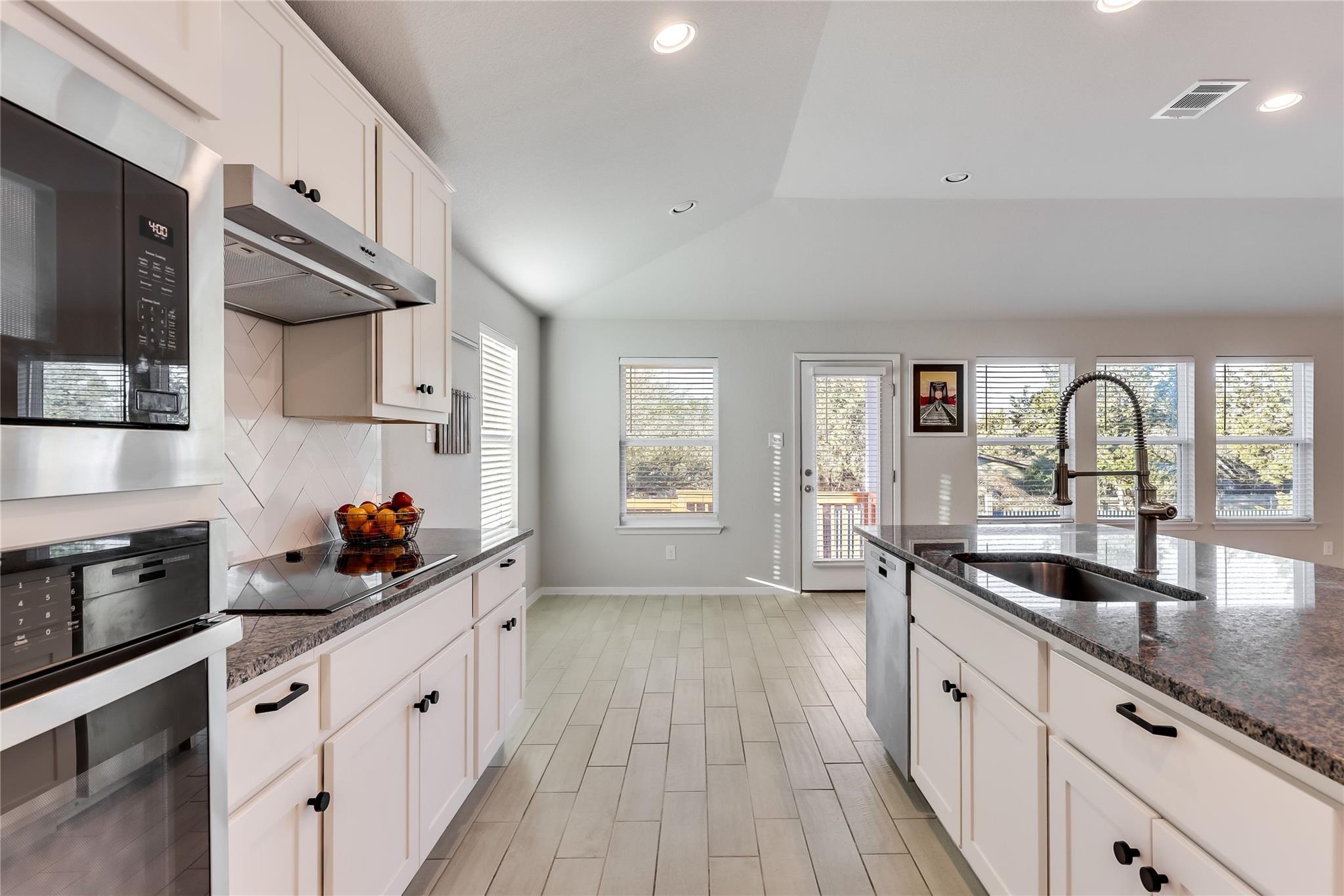 21522 Horseshoe LOOP