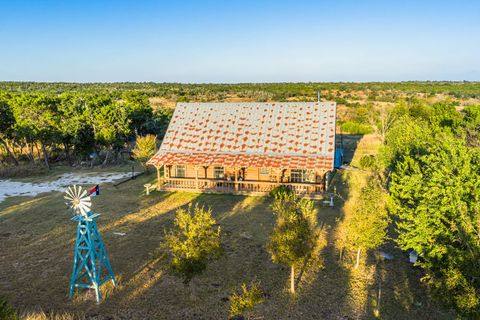 Photo of 716 Reeh Weinheimer RD, Fredericksburg, TX 78624 (MLS # 3134279)