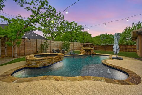Photo of 605 River Oaks DR, Austin, TX 78748 (MLS # 3522825)