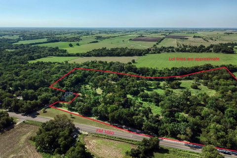 Photo of 11910 FM 1660 Fm 1660, Hutto, TX 78634 (MLS # 9328359)