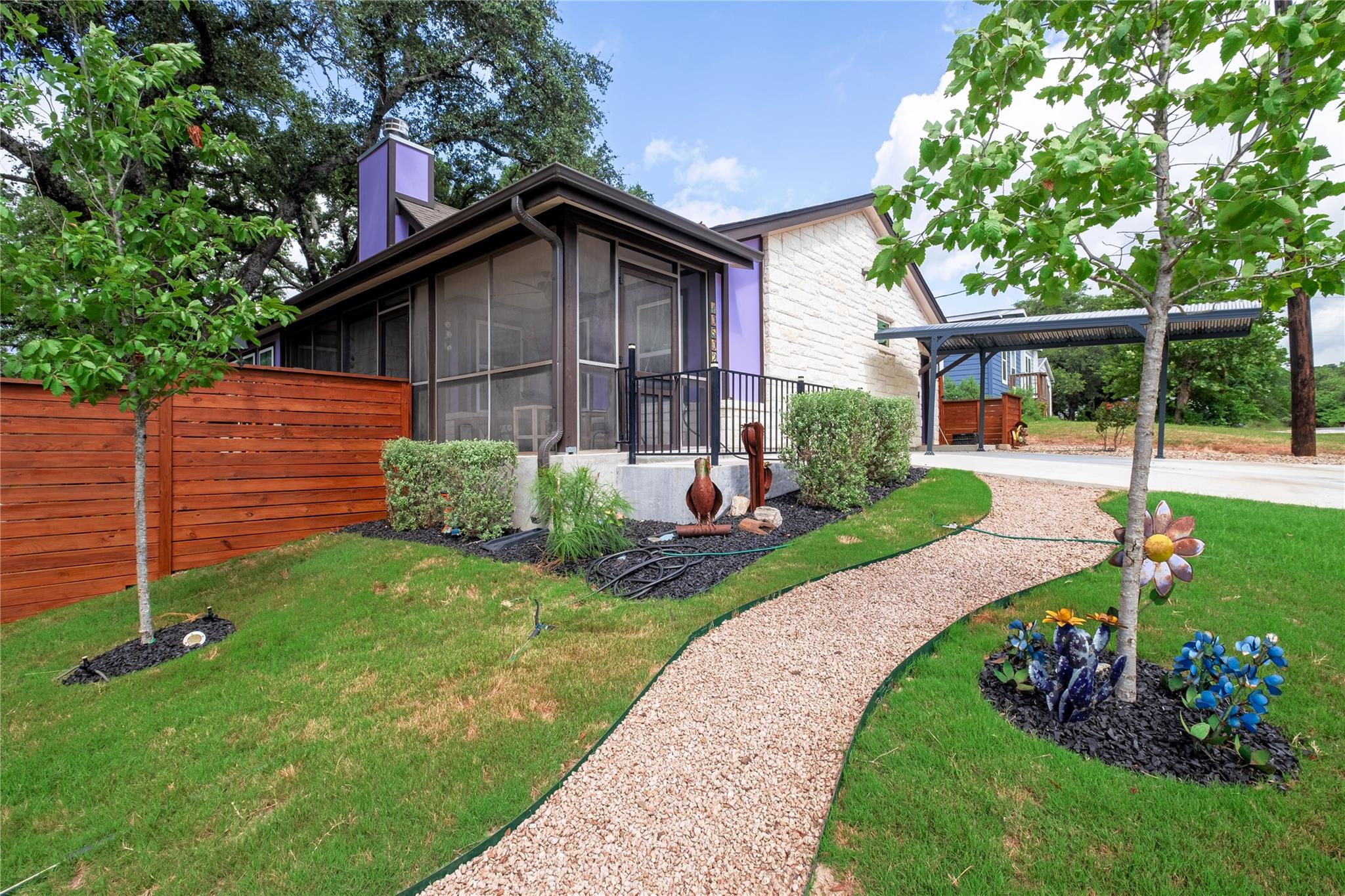 10502 W Lakeview DR