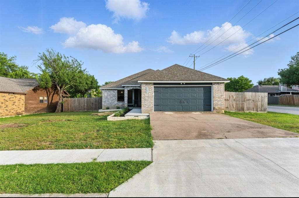 Photo of 2101 Boxwood PATH, Round Rock, TX 78664 (MLS # 4499815)