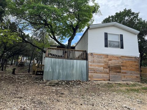 Photo of 622 Squires ROW, Canyon Lake, TX 78133 (MLS # 3652088)