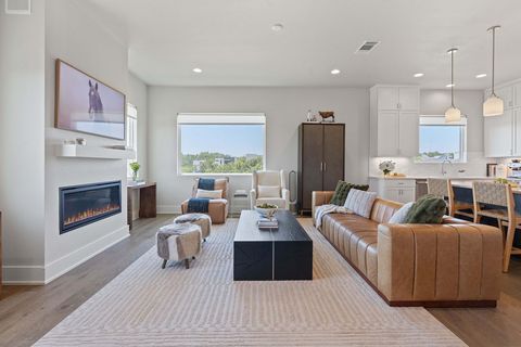 7905 Floracita LN Austin TX 78735