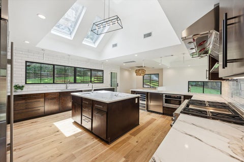 Tiny photo for 3911 Dry Creek DR, Austin, TX 78731 (MLS # 9440116)