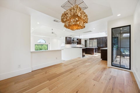 Tiny photo for 3911 Dry Creek DR, Austin, TX 78731 (MLS # 9440116)