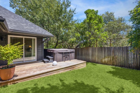 Tiny photo for 3911 Dry Creek DR, Austin, TX 78731 (MLS # 9440116)