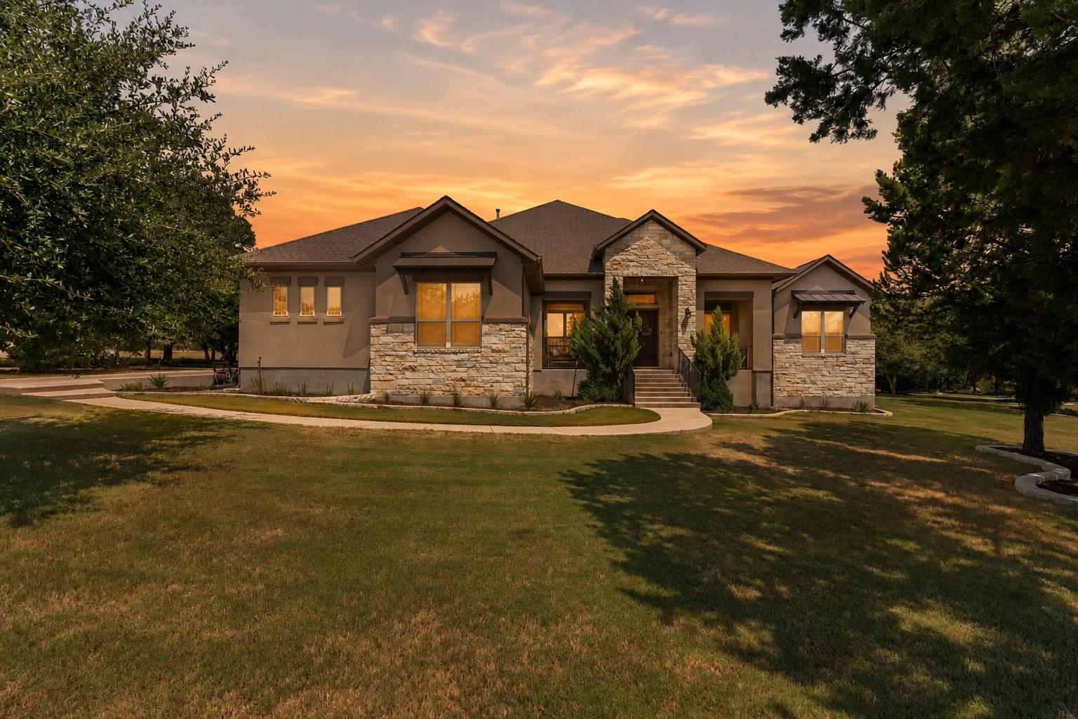 216 Oak Valley CT