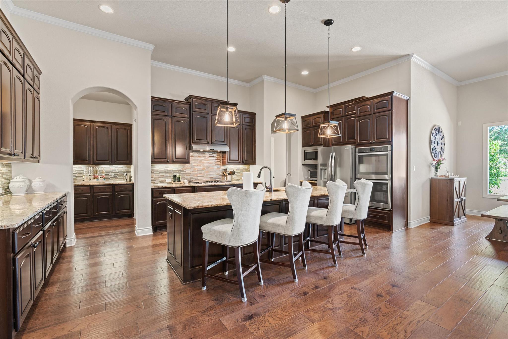 216 Oak Valley CT