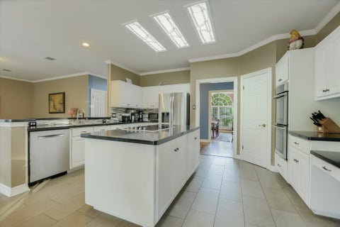 Tiny photo for 2302 Cliffs Edge DR, Austin, TX 78733 (MLS # 3470278)