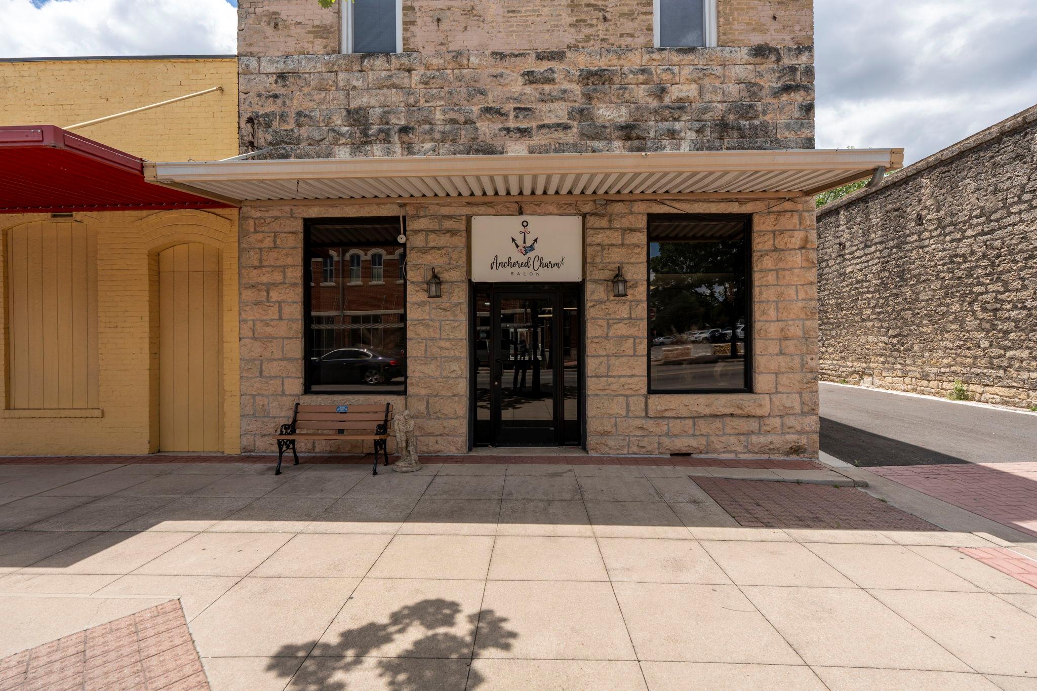 107 W Center ST