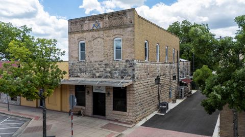 107 W Center ST Kyle TX 78640