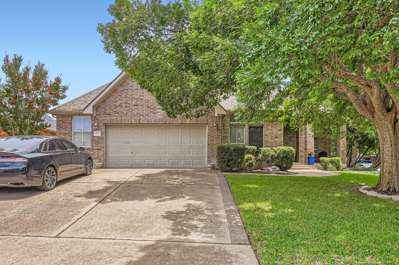 4231 N Summercrest LOOP