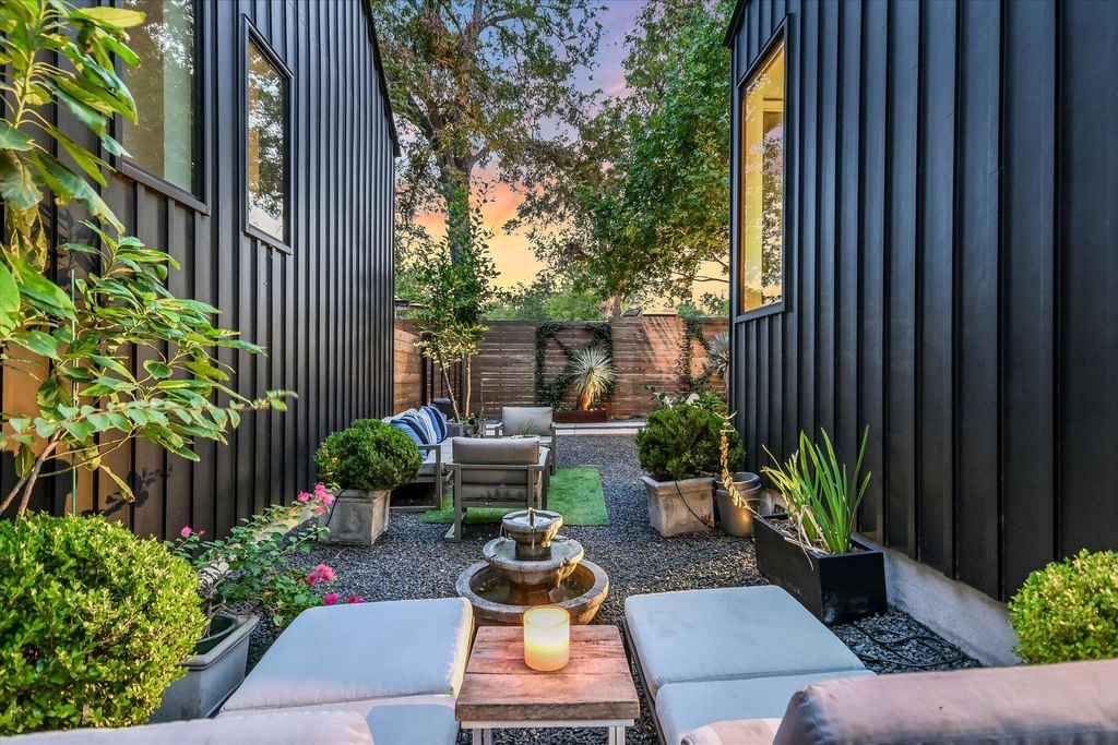 Photo of 2212 S 2nd ST #2, Austin, TX 78704 (MLS # 9651024)